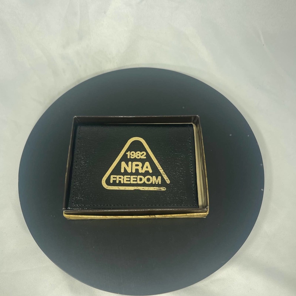 VTG new! 1982 NRA leather wallet